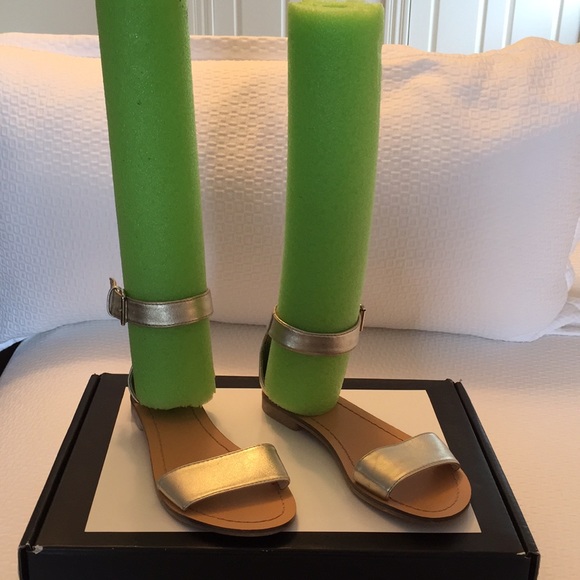 Nine West Sandal - Picture 1 of 4